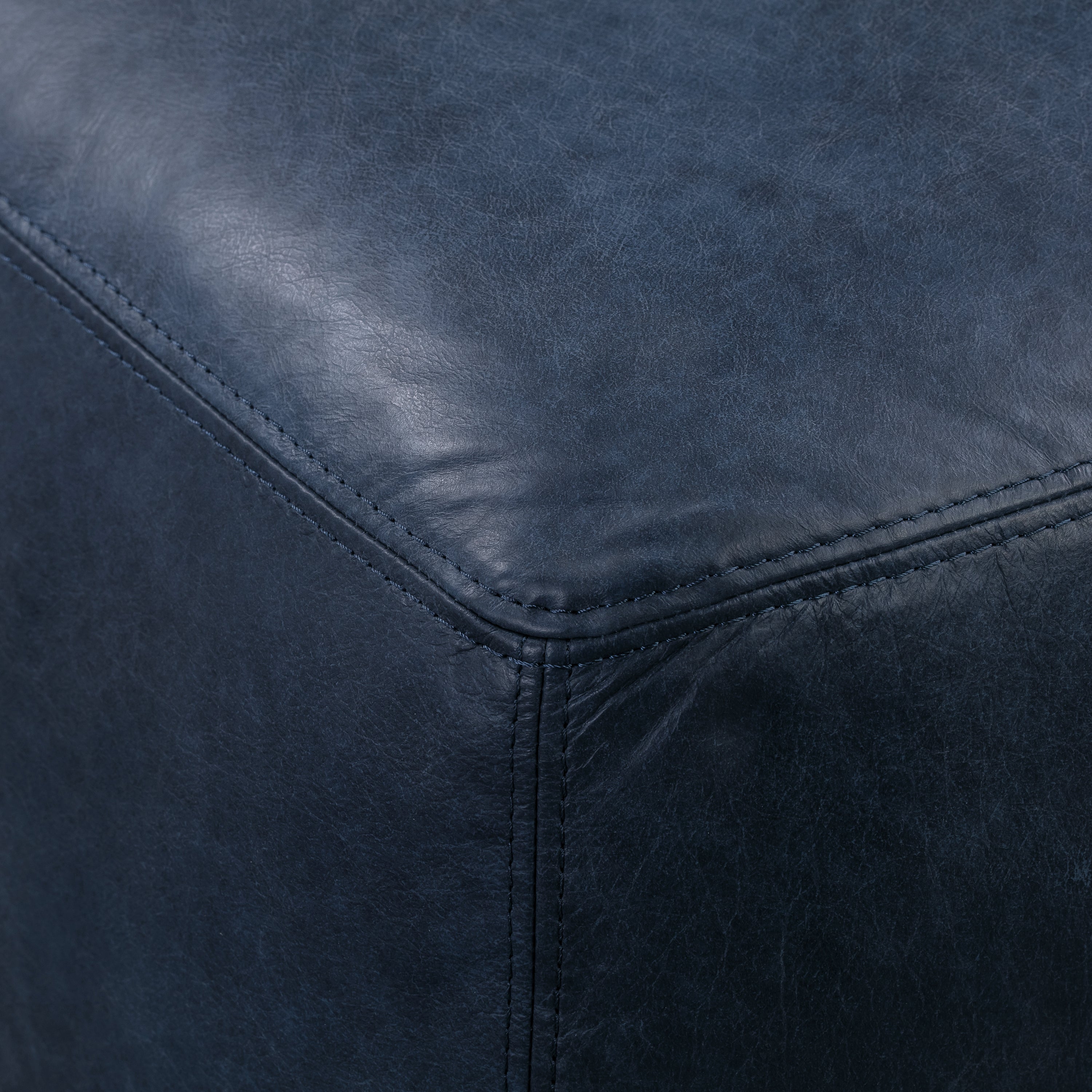 Pouf en cuir | Bleu nuit
